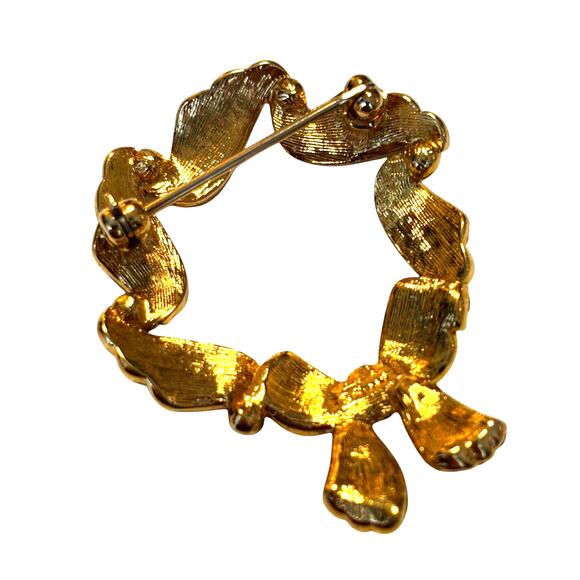 Vintage Monet Christmas brooch gold with green red white rhinestones wreath pin - Picture 5 of 7